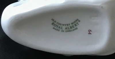 Royal Albert swan 949-715-0308